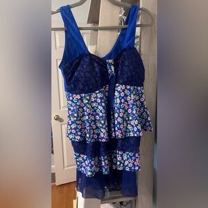 Size 16 padded swim top. Women’s.